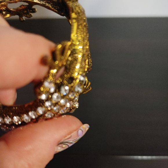 Gold and Silver Rhinestone Gecko Ornament - Picture 4 of 6